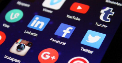 Les réseaux sociaux : codes et tendances